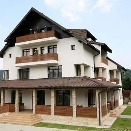 Hotel Maya House Predeal Exterior foto